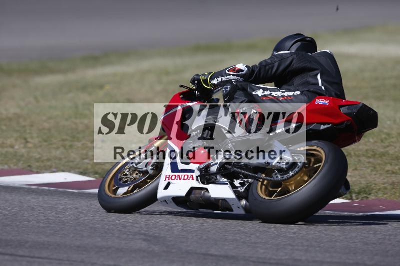 /12 30.04.2026  Speer Racing ADR/Gruppe gelb/177